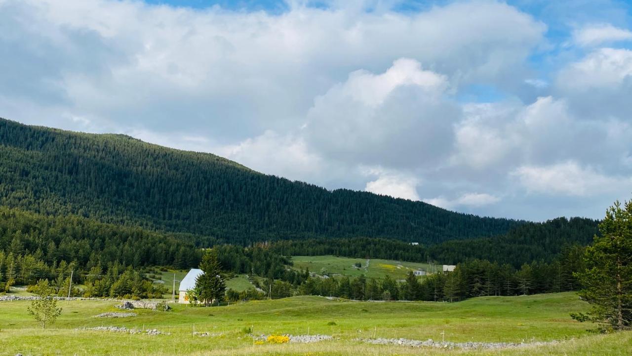 Eco Village Pavlovic 자블야크 외부 사진