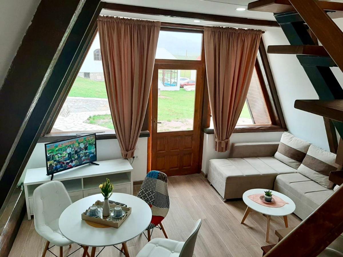Eco Village Pavlovic 자블야크 외부 사진